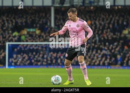 Xviii dicembre 2019, Goodison Park, Liverpool, in Inghilterra; Carabao Cup, Everton v Leicester City : Marc Albrighton (11) di Leicester City durante il gioco Credito: Mark Cosgrove/news immagini Foto Stock