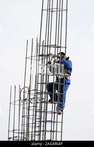 Builder sul sito in costruzione Foto Stock