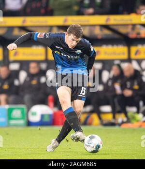 Luca KILIAN (PB) azione, soccer 1.Bundesliga, 16.Spieltag, Borussia Monchengladbach (MG) - SC Paderborn 07 (PB) 2: 0, sul dicembre 18, 2019 in Borussia Monchengladbach/Germania. € | Utilizzo di tutto il mondo Foto Stock