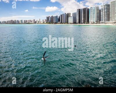 Scene dal lungomare della città di Fortaleza, capitale dello stato di Ceara, nel nord-est del Brasile Foto Stock