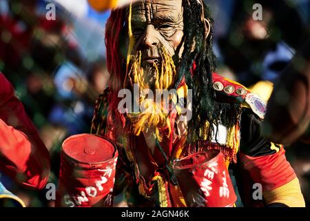 Kampala, Uganda. 19 dic 2019. Uganda fan. Uganda v Eritrea, finale, Senior CECAFA Challenge Cup 2019. Star volte Stadium a Lugogo. Uganda andare a vincere 3-0, e rivendicazione il loro XV CECAFA title (ma solo la seconda dove lo hanno fatto senza perdere i giochi del torneo). Credito: XtraTimeSports (Darren McKinstry) / Alamy. Foto Stock