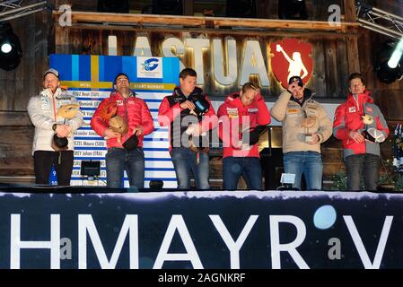 La Val Gardena, Italia, 20 dic. 2019, la premiazione ufficiale superg val gardena 2019. durante la Coppa del Mondo di sci FIS 2019 - Super G maschile - PODIO - Sci - Credit: LPS/Roberto Tommasini/Alamy Live News Foto Stock