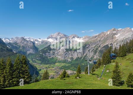 Panorama di montagna al Oeschinen stazione di montagna con Grosser Lohner, Kleiner Lohner e primo, Kandersteg, Oberland bernese, il Cantone di Berna Foto Stock