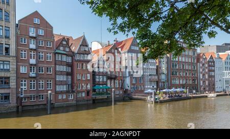 Vecchi magazzini a Nikolaifleet, Speicherstadt, Amburgo Foto Stock