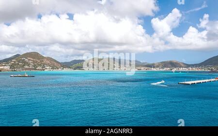 Vista della Simpson Bay e grande Bay - Philipsburg Sint Maarten ( San Martin ) - Caraibi isola tropicale Foto Stock