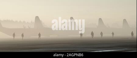 Avieri dal 374 Gruppo Manutenzione condurre un oggetto estraneo detriti a piedi sul flightline a Yokota Air Base, Giappone, Dic 18, 2019. Dom passeggiate sono eseguite al fine di cancellare la Flightline di eventuali sostanze estranee che potrebbero potenzialmente causare danni agli aeromobili. (U.S. Air Force foto di Airman 1. Classe Brieana E. Bolfing) Foto Stock