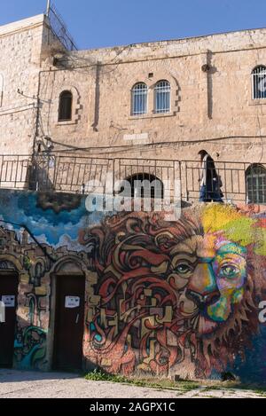 Graffiti di un leone nella città vecchia di Gerusalemme, Israele Foto Stock