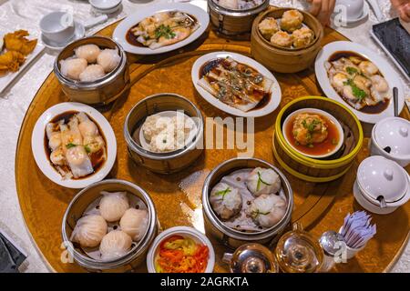 Hong Kong gnocchi di patate al vapore e riso rotoli in dimsum ristorante Foto Stock