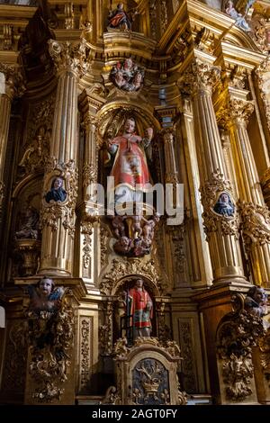 Retablo Mayor, siglo XVII, estilo barroco, Monasterio de Santa María la Real, Nájera, La Rioja, Spagna. Foto Stock