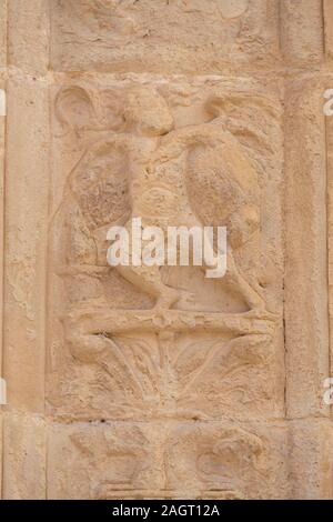 Puerta del norte o de San Jerónimo,1559, detalle, estilo plateresco, Catedral de Santa María de Calahorra Calahorra, La Rioja , Spagna, Europa. Foto Stock