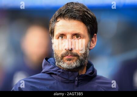 HUDDERSFIELD, Inghilterra - Dicembre 21st Huddersfield Town Manager, Danny Cowley durante il cielo di scommessa match del campionato tra Huddersfield Town e Nottingham Forest presso la John Smith's Stadium, Huddersfield sabato 21 dicembre 2019. (Credit: Jon Hobley | MI News) La fotografia può essere utilizzata solo per il giornale e/o rivista scopi editoriali, è richiesta una licenza per uso commerciale Credito: MI News & Sport /Alamy Live News Foto Stock