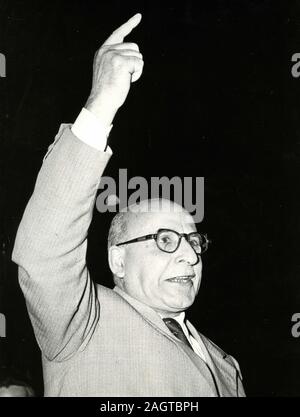 Politico italiano il ministro Umberto Tupini in occasione di una conferenza a Roma, Italia degli anni sessanta Foto Stock
