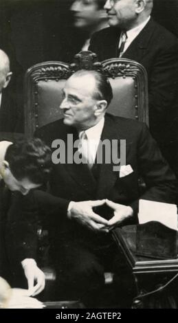 Politico italiano Presidente del Senato Cesare Merzagora, Roma, Italia degli anni cinquanta Foto Stock