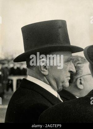 Politico italiano Presidente del Senato Cesare Merzagora, Roma, Italia degli anni cinquanta Foto Stock