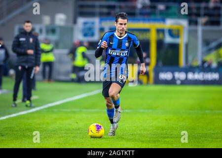 Milano, Italia. Xxi Dec, 2019. Antonio candreva (fc internazionale) durante Inter vs Genova, italiano di calcio di Serie A del campionato Gli uomini in Milano, Italia, Dicembre 21 2019 Credit: Indipendente Photo Agency Srl/Alamy Live News Foto Stock