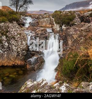 Etive cascate, Glencoe, Scozia Foto Stock