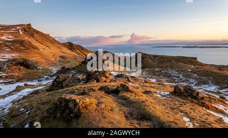 Sunrise a Storr, Isola di Skye in Scozia Foto Stock