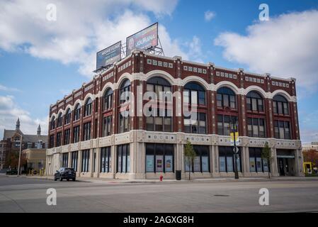 Leonard Simons edificio, costruito nel 1915 e di proprietà di Wayne State University. Woodward Avenue, Detroit la strada principale di Detroit, Michigan, Stati Uniti d'America Foto Stock