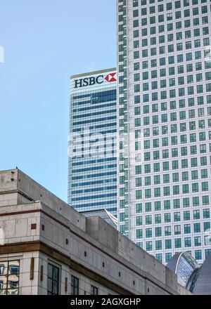 London, Regno Unito - Febbraio 03, 2019: presso la sede mondiale di HSBC Holdings plc a 8 Canada Square, Canary Wharf. È la settima più grande banca in tutto il mondo Foto Stock