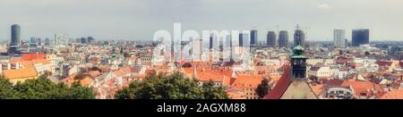 Bratislava, Slovacchia - 22 agosto 2019. Vista panoramica della città di Bratislava. Bratislava è la capitale della Slovacchia Foto Stock