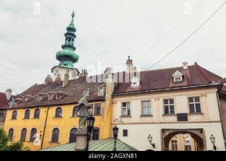 Bratislava, Slovacchia - 22 agosto 2019. Michael's Gate nella città vecchia di Bratislava Foto Stock