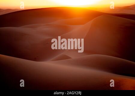 Deserto Varzaneh durante il tramonto Foto Stock