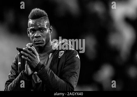 Mario Balotelli (Brescia) durante l'italiano 'Serie A' match tra Parma 1-1 Brescia a stadio Ennio Tardini su dicembre 22, 2019 a Parma, Italia. Credito: Maurizio Borsari/AFLO/Alamy Live News Foto Stock