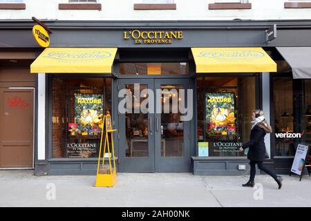 L'Occitane En Provence, 48 nono Ave, New York, NY. esterno alla vetrina del negozio di cosmetici nel Meatpacking District di Manhattan. Foto Stock