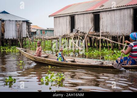 Il Benin, Gamvie, villaggio galleggiante Foto Stock