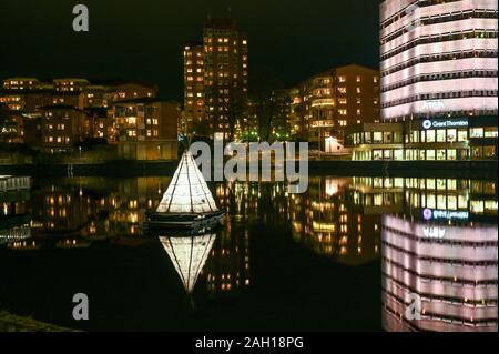 L'annuale festival della luce in Norrkoping al tempo di Natale. Norrkoping è una storica città industriale in Svezia. Foto Stock