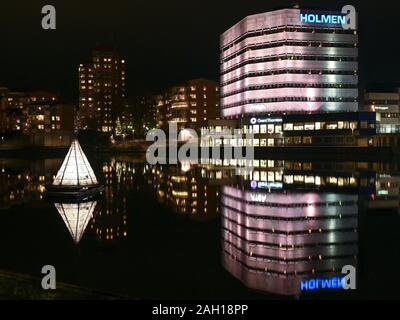 L'annuale festival della luce in Norrkoping al tempo di Natale. Norrkoping è una storica città industriale in Svezia. Foto Stock