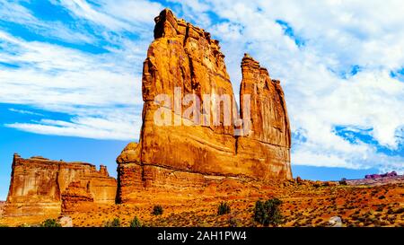 L'organo, una formazione di arenaria in Arches National Park vicino a Moab, Utah, Stati Uniti Foto Stock