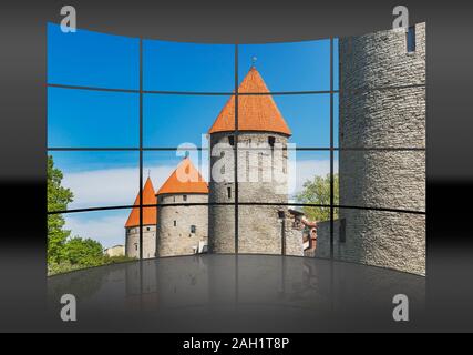 Torri e mura della città presso le torri quadrate, Tallinn, Estonia, paesi baltici, Europa Foto Stock