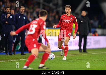 HUDDERSFIELD, Inghilterra - Dicembre 21st Matty di cassa (11) di Nottingham Forest durante il cielo di scommessa match del campionato tra Huddersfield Town e Nottingham Forest presso la John Smith's Stadium, Huddersfield sabato 21 dicembre 2019. (Credit: Jon Hobley | MI News) La fotografia può essere utilizzata solo per il giornale e/o rivista scopi editoriali, è richiesta una licenza per uso commerciale Credito: MI News & Sport /Alamy Live News Foto Stock