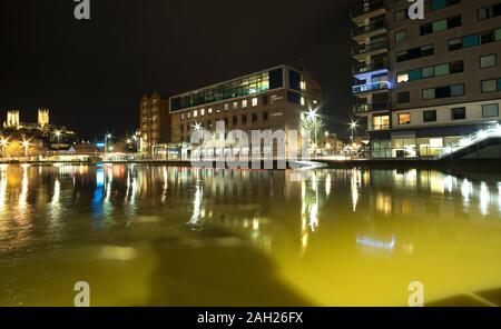 Waterfront bar di notte a Lincoln, Regno Unito Foto Stock