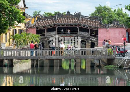 Il vecchio ponte giapponese a Hoi An, Vietnam. Foto Stock