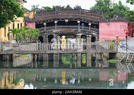 Il vecchio ponte giapponese a Hoi An, Vietnam. Foto Stock