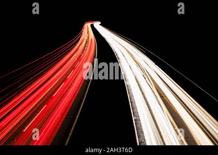 Sentieri di luce sulla A12 Foto Stock