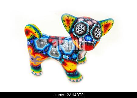 Tradizionale tallone huichol ornamento figure cultura messicana il lavoro Foto Stock