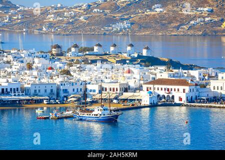 Vista panoramica della città di Mykonos, Cicladi, Grecia Foto Stock