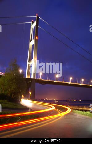 Il Humber Bridge di notte Foto Stock