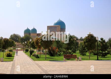26 settembre 2019 - Shahrisabz, Uzbekistan: Kok Gumbaz Mosque / Dorut Tilovat (Dorut Tilavat) complessi Foto Stock