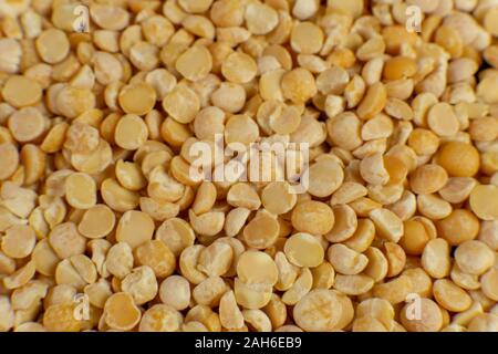Split giallo piselli secchi texture Foto Stock