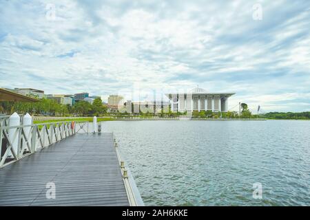 La moschea di ferro denominato Masjid Tuanku Mizan Zainal Abidin in Putrajaya, Malaysia. Foto Stock