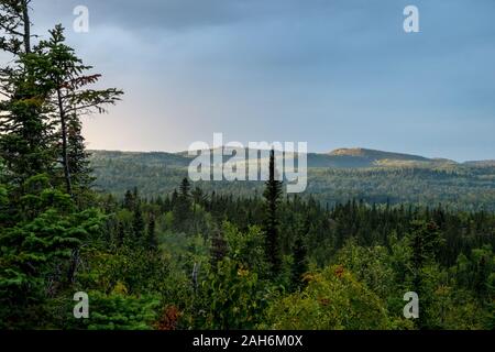 Luce della Sera a Tettegouche parco dello stato su Minnesota North Shore, STATI UNITI D'AMERICA Foto Stock