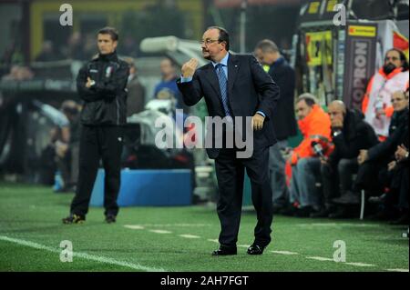 Milano, 15 novembre 2010, 'G.ALLO STADIO MEAZZA SAN SIRO ' Stadium, il campionato di calcio Seria A 2010/2011, FC Inter - AC Milan: l'Inter coach Rafael Ben Foto Stock