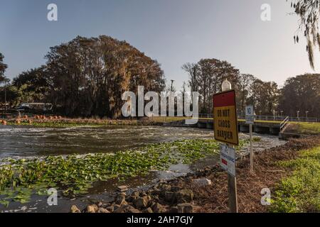 Navigazione Burrell Lock & Dam in bisogno di restauro. Foto Stock