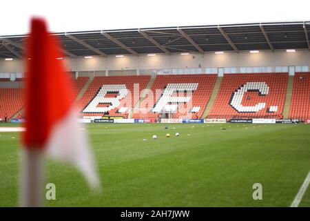 Blackpool, Regno Unito. Il 26 dicembre, 2019. BLACKPOOL, INGHILTERRA - Dicembre 26th interno Vista generale durante la scommessa del Cielo lega 1 corrispondenza tra Blackpool e Accrington Stanley a Bloomfield Road e Blackpool giovedì 26 dicembre 2019. (Credit: Tim Markland | MI News) La fotografia può essere utilizzata solo per il giornale e/o rivista scopi editoriali, è richiesta una licenza per uso commerciale Credito: MI News & Sport /Alamy Live News Foto Stock