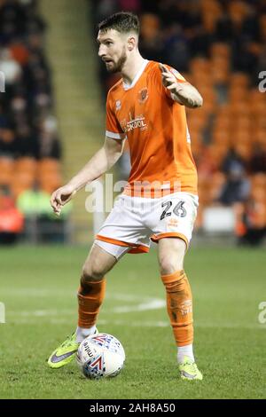 Blackpool, Regno Unito.Il 26 dicembre 2019. BLACKPOOL, INGHILTERRA - Dicembre 26th James marito di Blackpool FC in azione durante la scommessa del Cielo lega 1 corrispondenza tra Blackpool e Accrington Stanley a Bloomfield Road e Blackpool giovedì 26 dicembre 2019. (Credit: Tim Markland | MI News) La fotografia può essere utilizzata solo per il giornale e/o rivista scopi editoriali, è richiesta una licenza per uso commerciale Credito: MI News & Sport /Alamy Live News Foto Stock