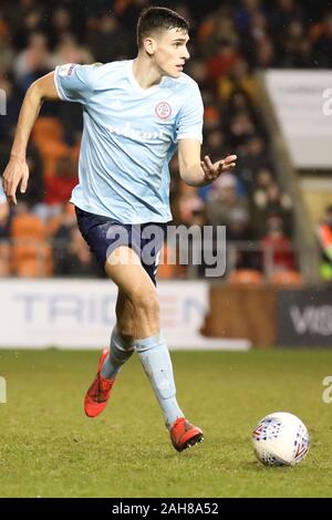 Blackpool, Regno Unito.Il 26 dicembre 2019. BLACKPOOL, INGHILTERRA - Dicembre 26th Ross Sykes di Accrington Stanley in azione durante la scommessa del Cielo lega 1 corrispondenza tra Blackpool e Accrington Stanley a Bloomfield Road e Blackpool giovedì 26 dicembre 2019. (Credit: Tim Markland | MI News) La fotografia può essere utilizzata solo per il giornale e/o rivista scopi editoriali, è richiesta una licenza per uso commerciale Credito: MI News & Sport /Alamy Live News Foto Stock